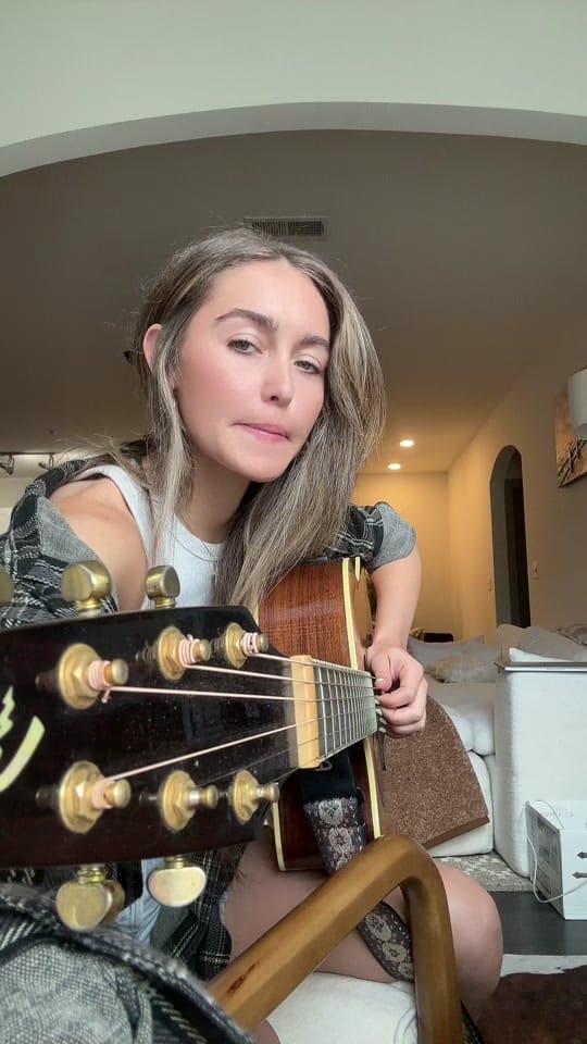 Post 5 by Kaylinroberson on TikTok (video)