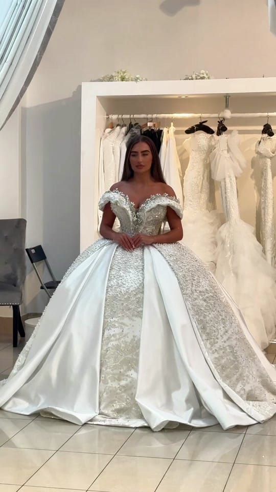 Post 5 by thevictorianbridal on TikTok (video)