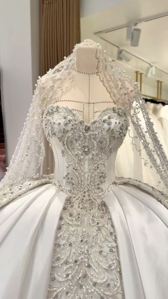 Post 3 by thevictorianbridal on TikTok (video)