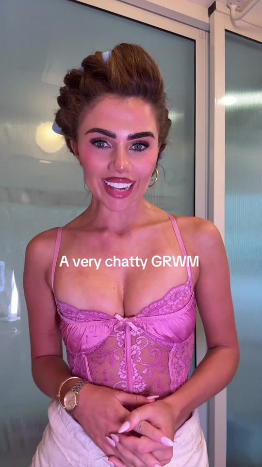 Post 1 by Jools on TikTok (video)