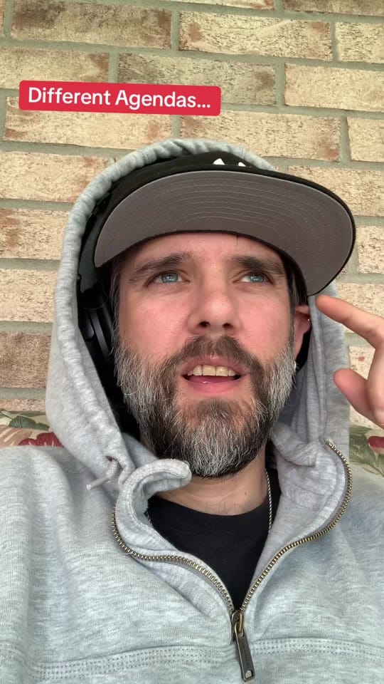 Post 4 by Mariod1983 on TikTok (video)