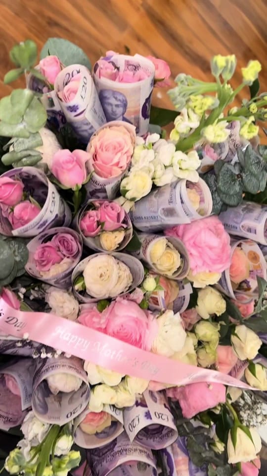 Post 3 by Sara Sourced It🛍️ on TikTok (video)