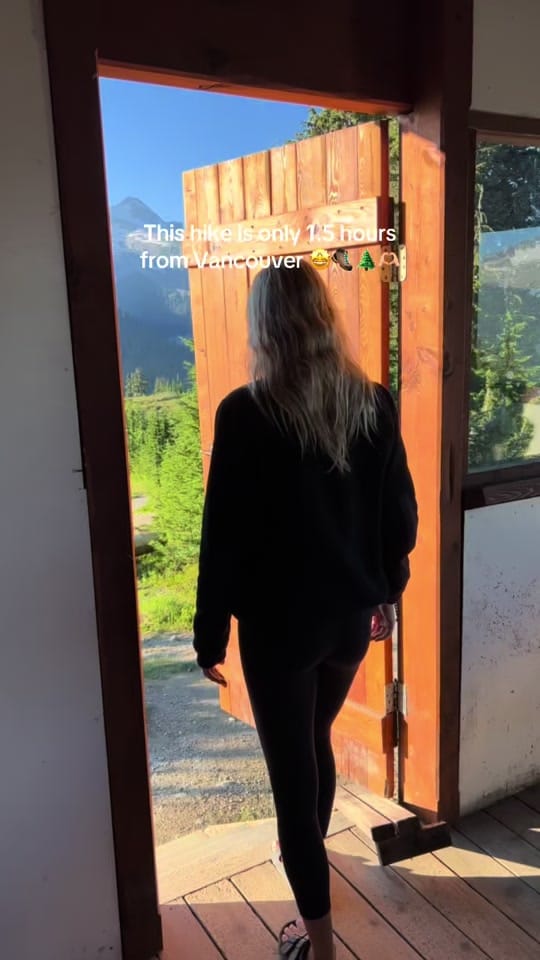 Post 1 by Ali & Bri on TikTok (video)