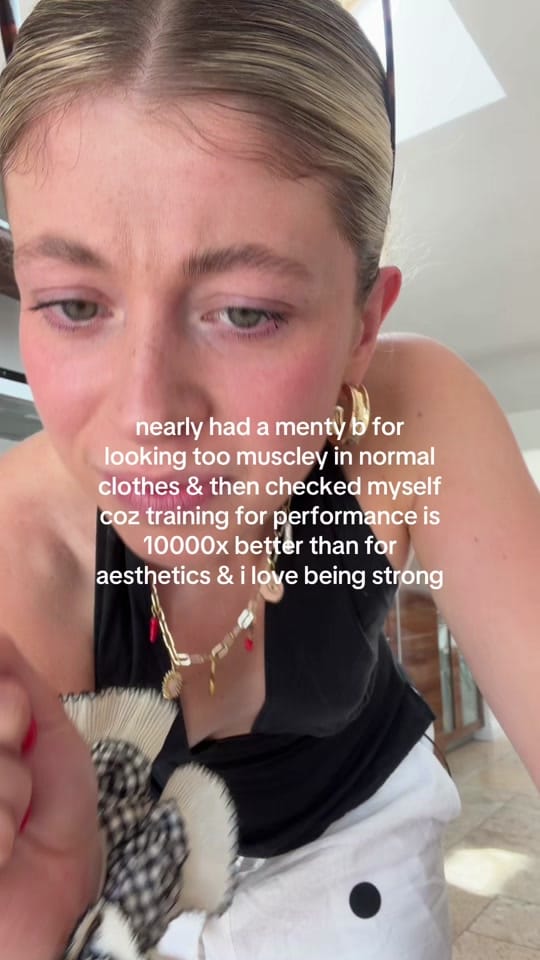Post 2 by Ella | CrossFit & Cornwall 💖 on TikTok (video)