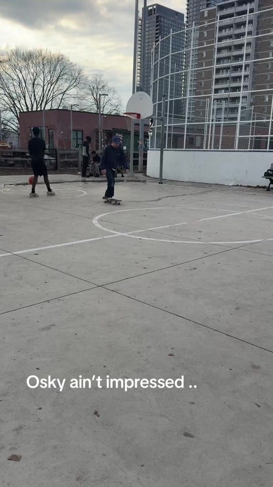 Post 4 by Aaron Wynia on TikTok (video)