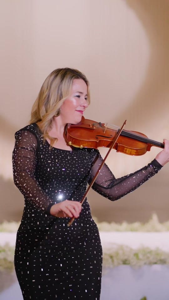 Post 7 by Vanessa Moreno Violinist on TikTok (video)
