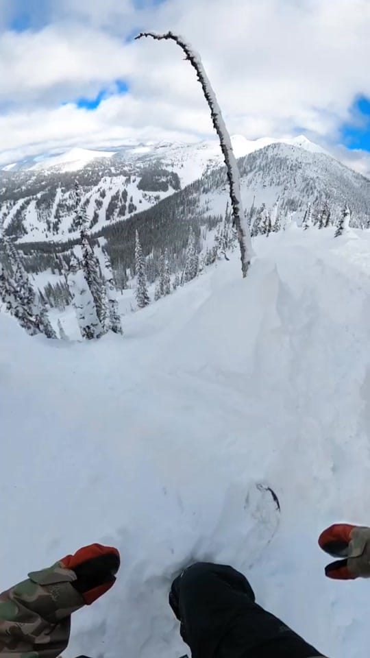 Post 5 by Aaron Lugassy on TikTok (video)
