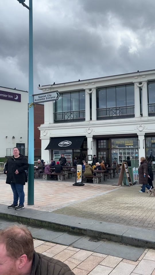 Post 2 by kate | The Cosy Chapter on TikTok (video)