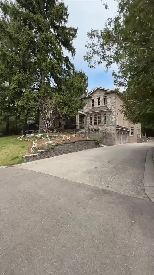 Post 8 by Toronto Home for sale 🇨🇦 on TikTok (video)