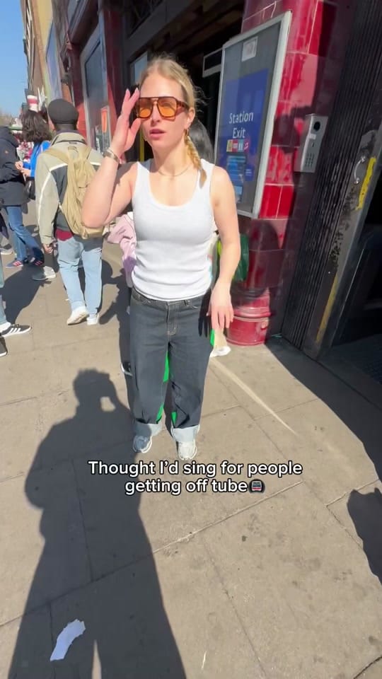 Post 6 by emlouisemusicc on TikTok (video)