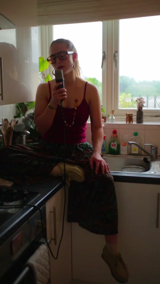 Post 1 by emlouisemusicc on TikTok (video)