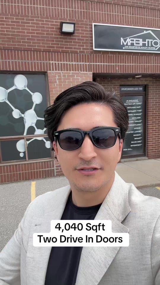Post 7 by Ray Ahmadi on TikTok (video)
