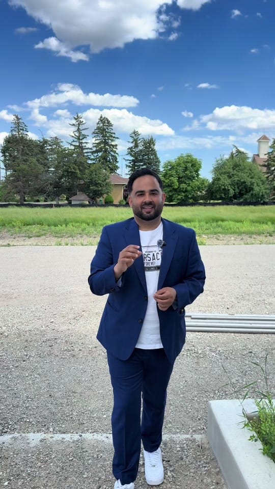 Post 3 by Karan Devgan Broker on TikTok (video)