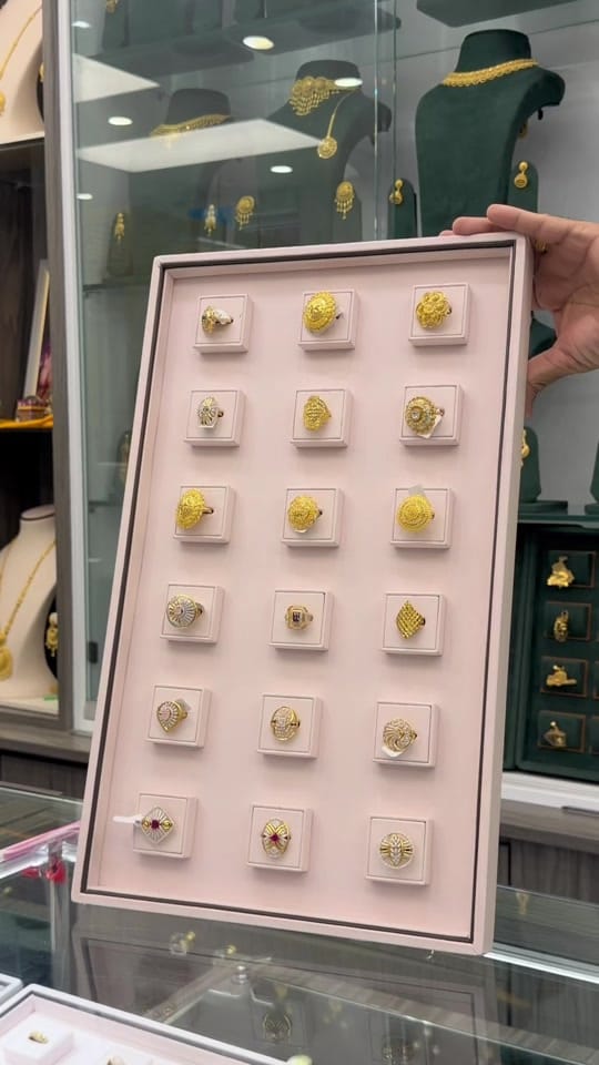 Post 10 by Rishabh Jewellers on TikTok (video)