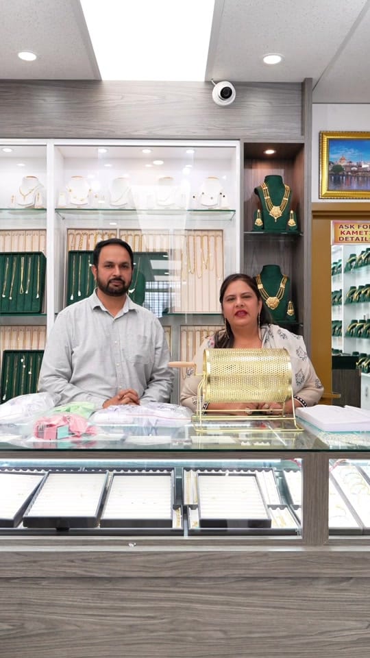 Post 1 by Rishabh Jewellers on TikTok (video)