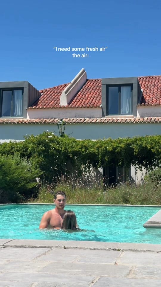 Post 3 by beamartinho on TikTok (video)