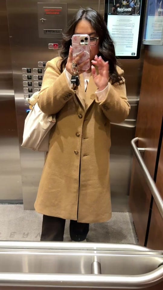 Post 3 by krystlejoyce | corporate girl on TikTok (video)