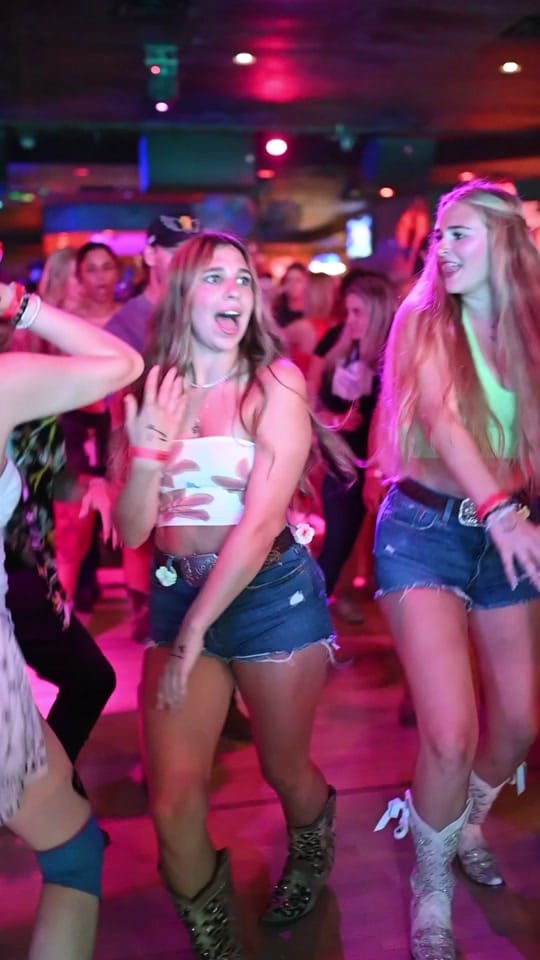 Post 8 by Round Up Nightclub on TikTok (video)