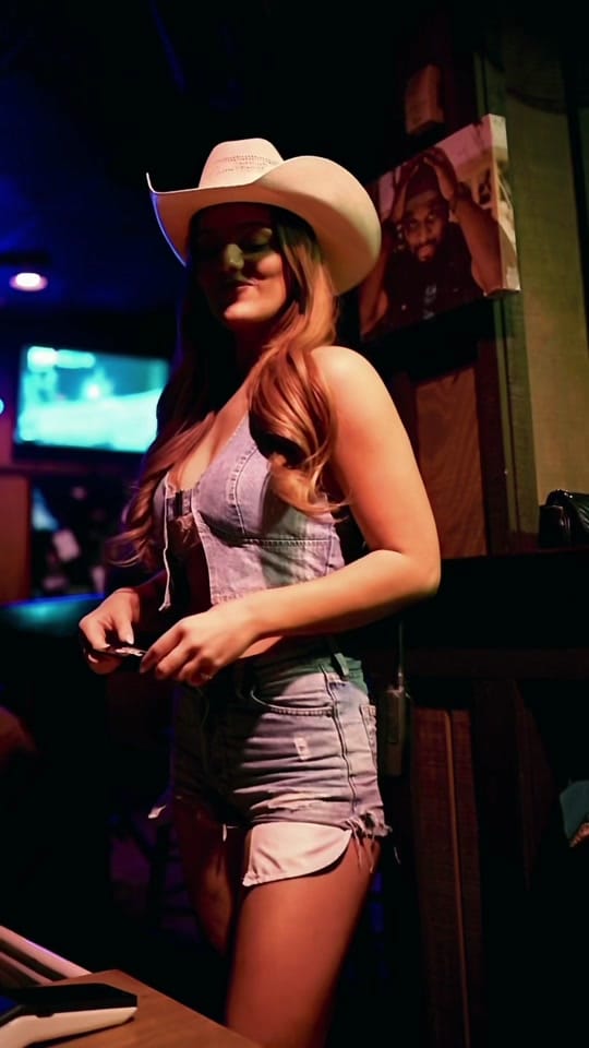 Post 10 by Round Up Nightclub on TikTok (video)