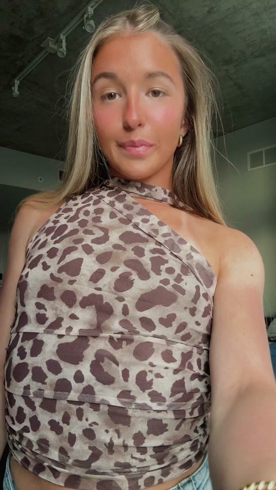 Post 6 by bella on TikTok (video)