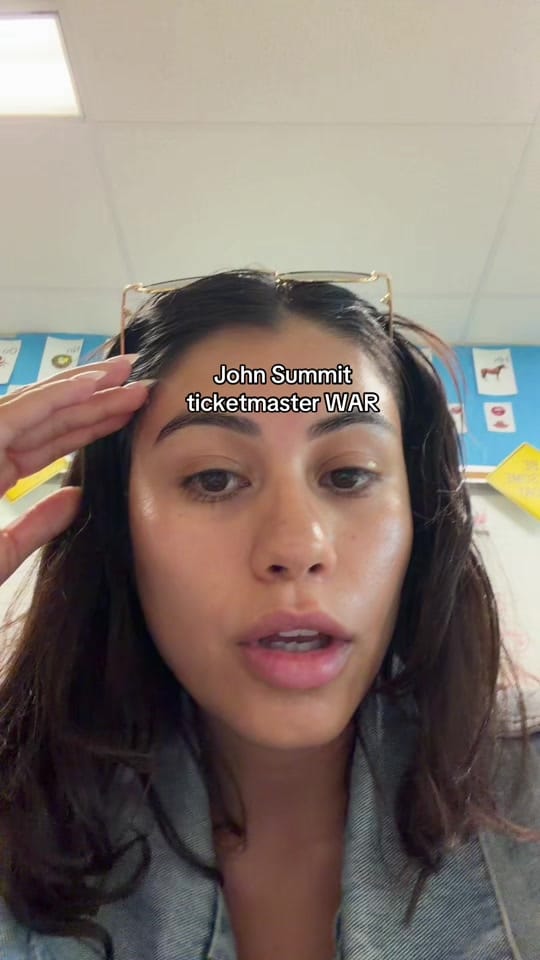 Post 9 by Valentina | Toronto 🪩 on TikTok (video)