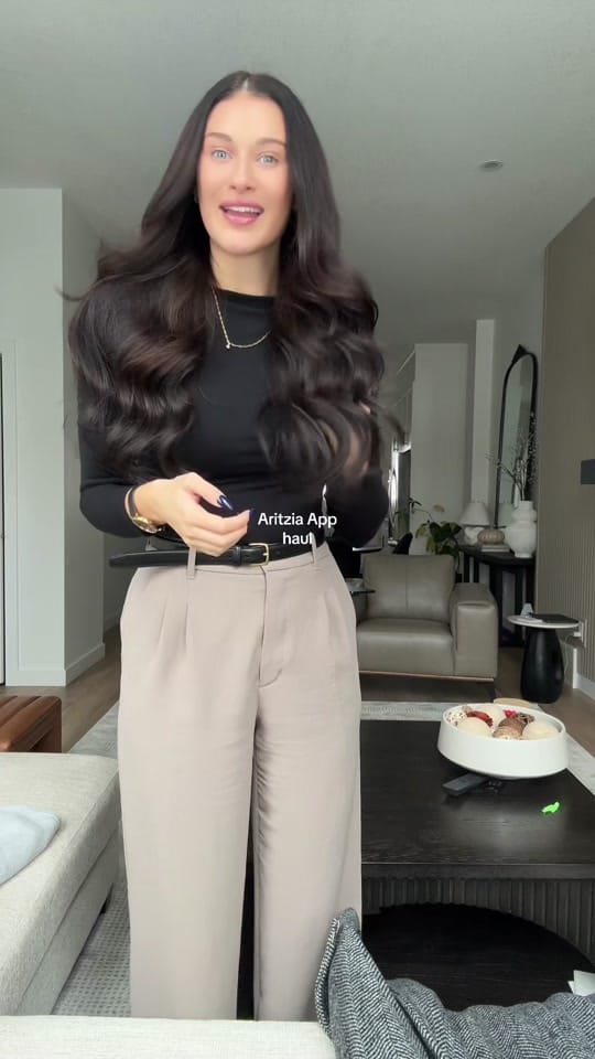 Post 10 by Jill 🇨🇦| Size 8 Outfits on TikTok (video)