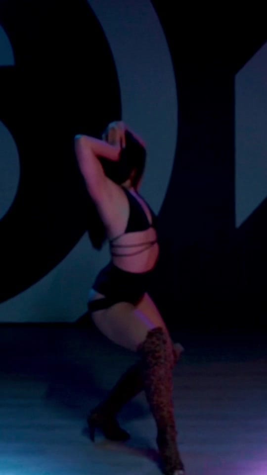 Post 6 by Nina Li on TikTok (video)