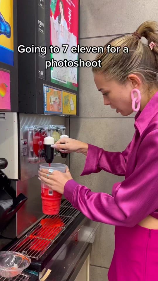 Post 10 by Rebecca Alison on TikTok (video)