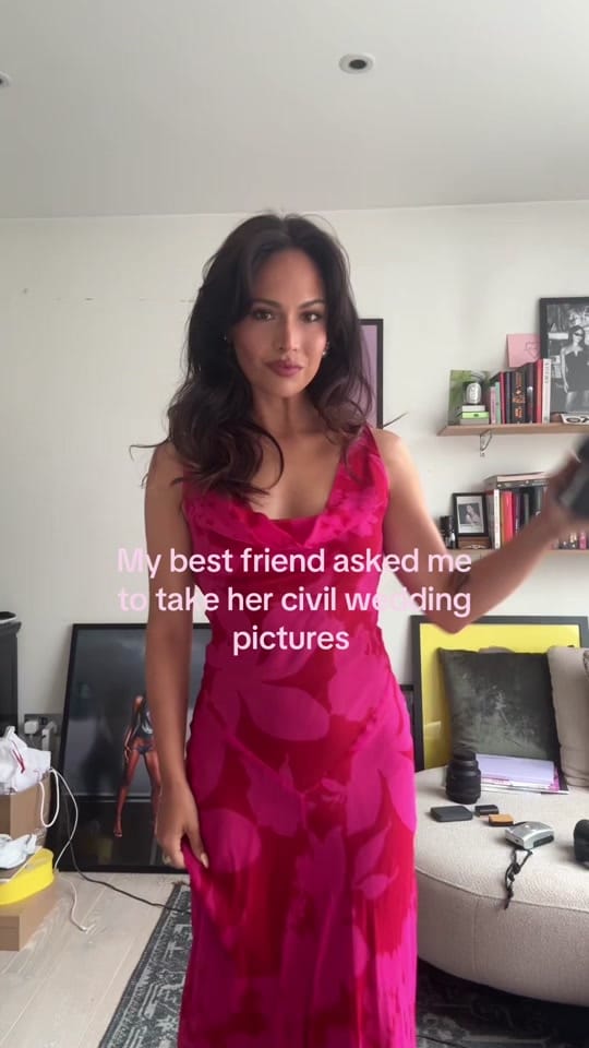 Post 3 by Rebecca Alison on TikTok (video)