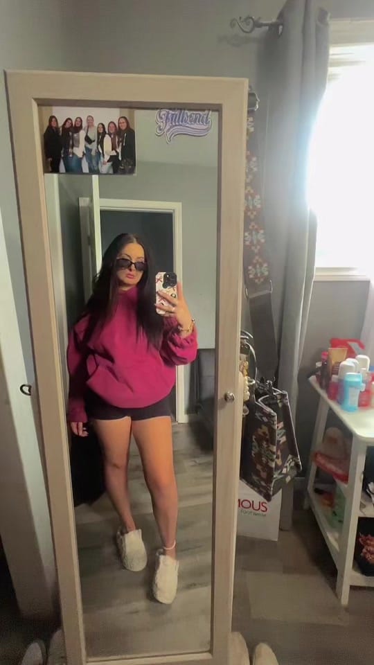 Post 4 by Hayley Connelly on TikTok (video)