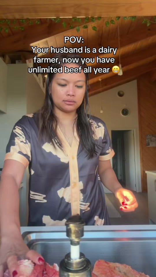 Post 6 by Lea Z! on TikTok (video)