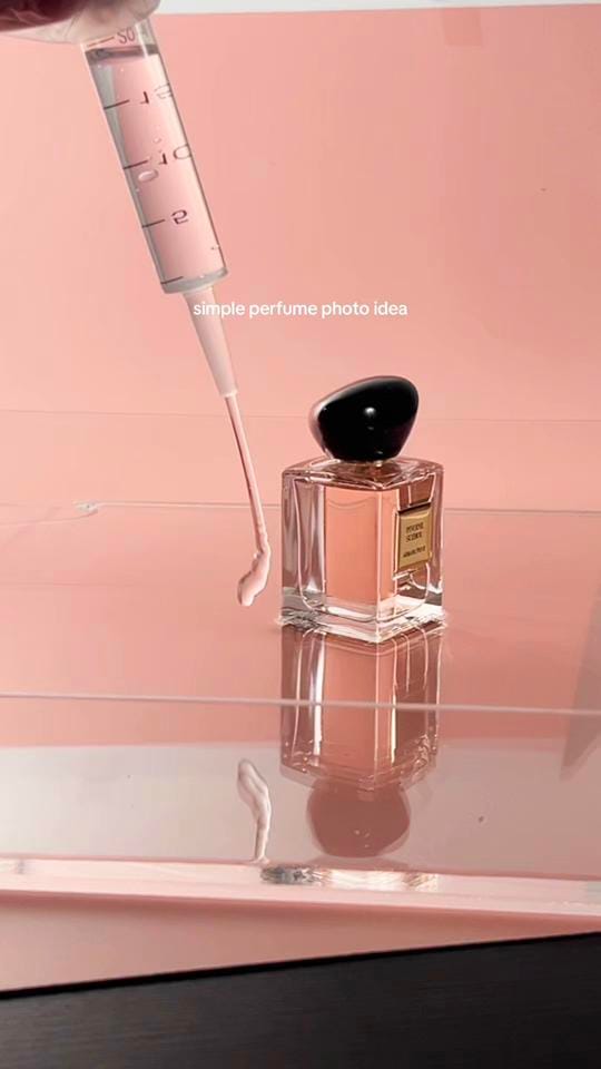 Post 6 by Sorana Studio on TikTok (video)