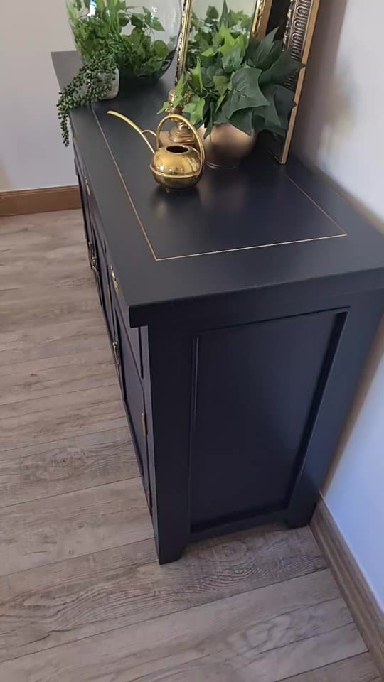 Post 7 by Paint It With Love on TikTok (video)