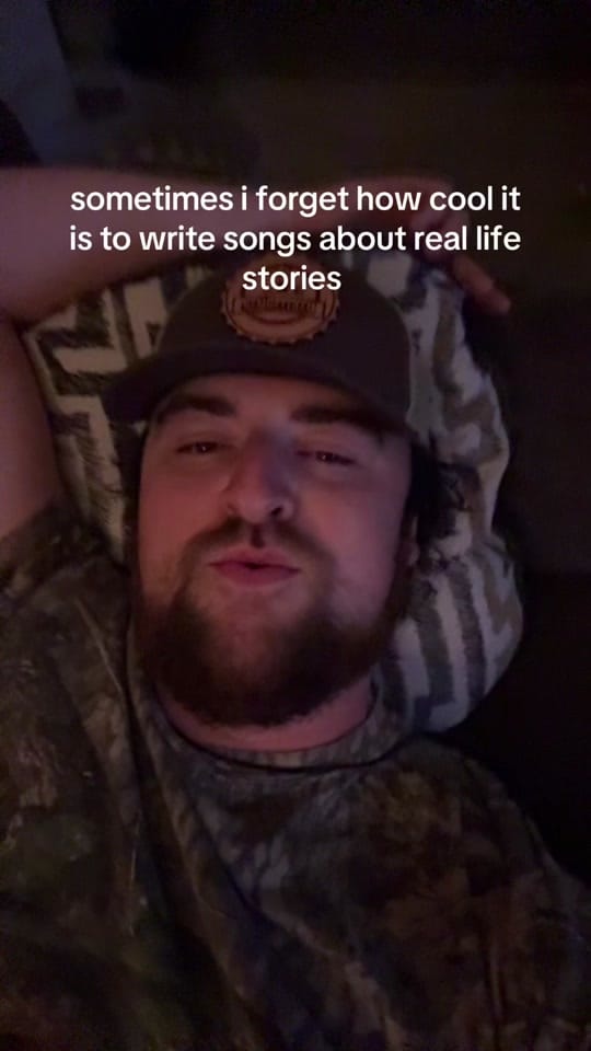 Post 3 by Alex Graham on TikTok (video)