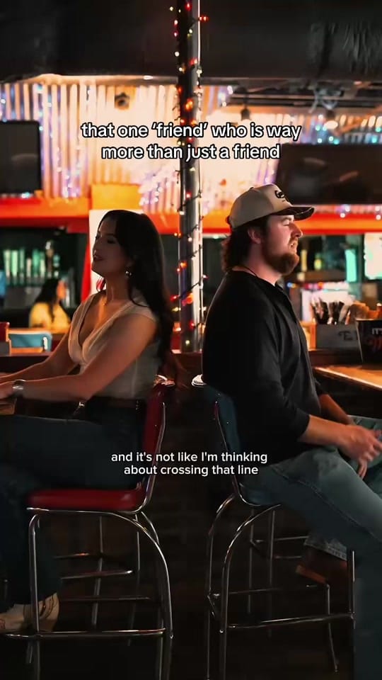 Post 6 by Alex Graham on TikTok (video)