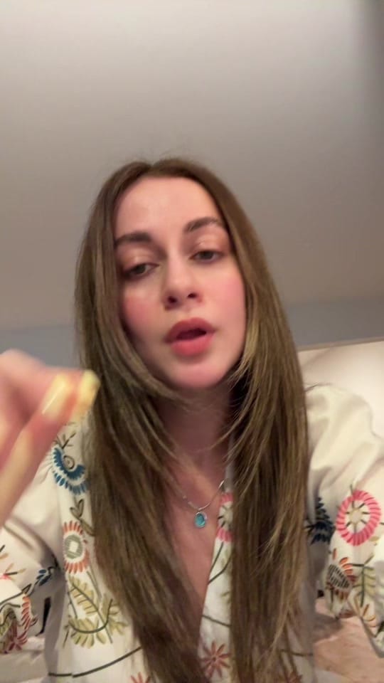 Post 2 by Tara | Therapist on TikTok (video)