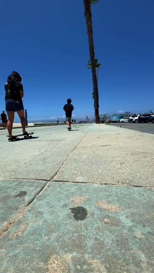 Post 4 by Team Mesi, dancing family on TikTok (video)