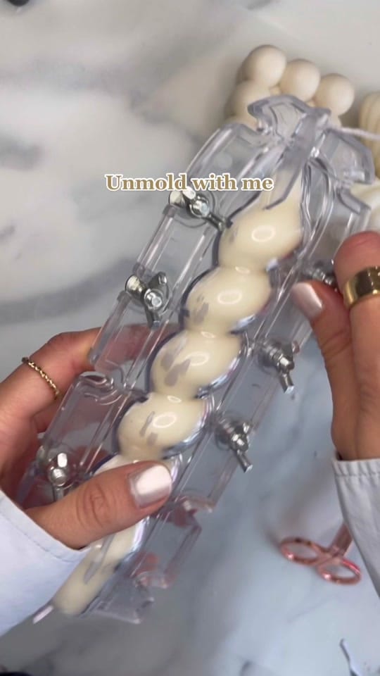 Post 10 by Candles&co on TikTok (video)