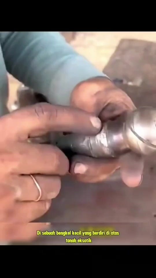 Post 2 by OTOPROMECHANIC on TikTok (video)