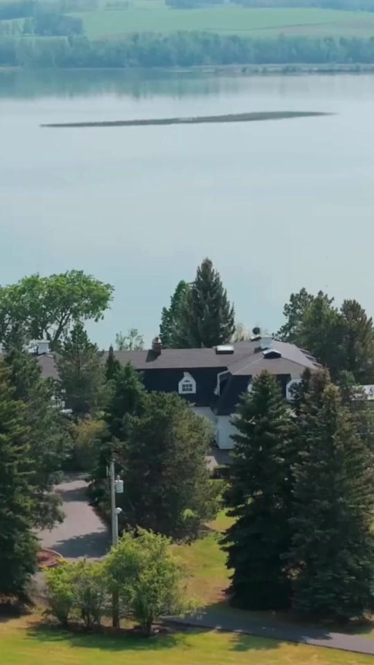 Post 1 by DreamHomes of Canada on TikTok (video)