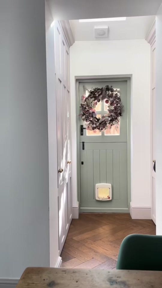 Post 3 by DIA  | Home & Lifestyle on TikTok (video)