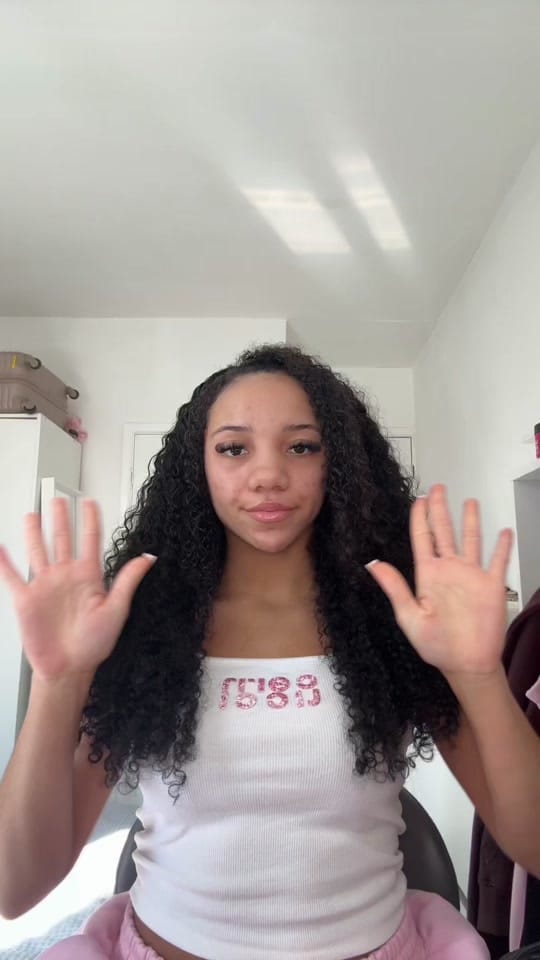 Post 3 by Tamia on TikTok (video)