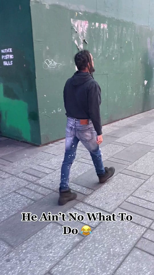 Post 7 by “Creator Of The Statue Drop”🗽 on TikTok (video)