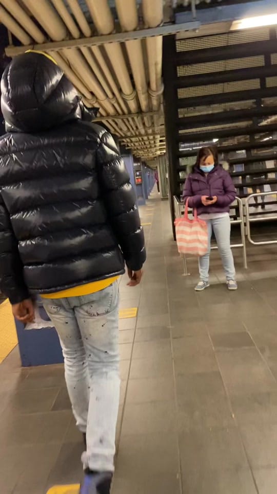 Post 5 by “Creator Of The Statue Drop”🗽 on TikTok (video)