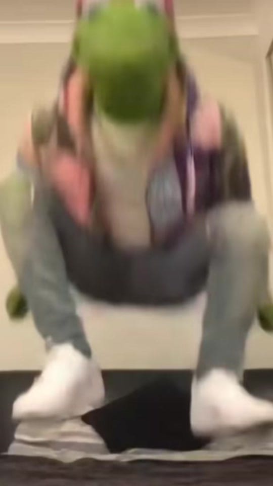 Post 4 by Charlie Bumsniff👃 on TikTok (video)