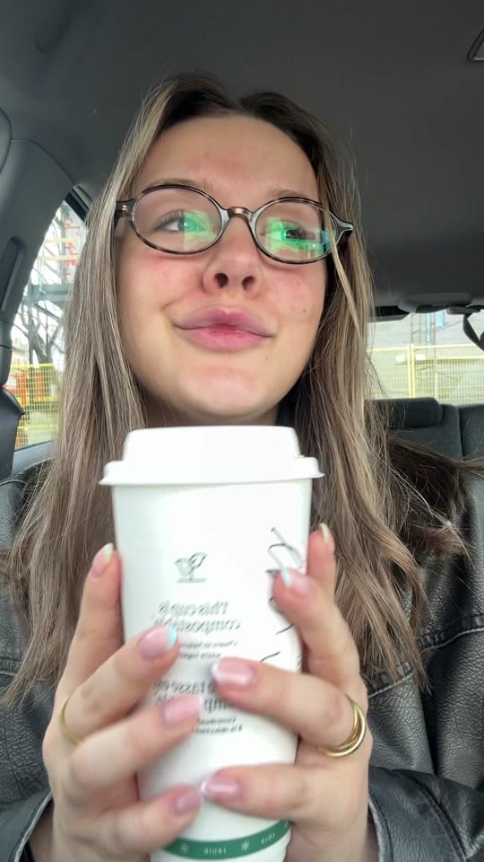 Post 7 by noemie.lav on TikTok (video)