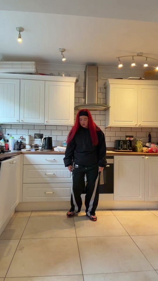 Post 4 by mollyhornex on TikTok (video)