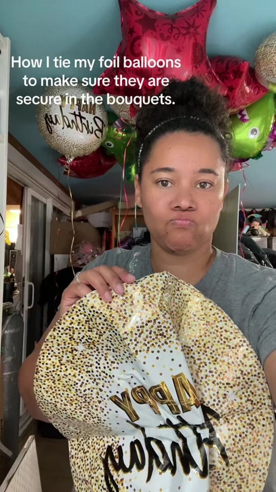Post 6 by Ronnie The BalloonGirl on TikTok (video)