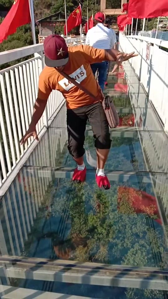 Post 10 by Saleh Ahmed 🇨🇦 on TikTok (video)