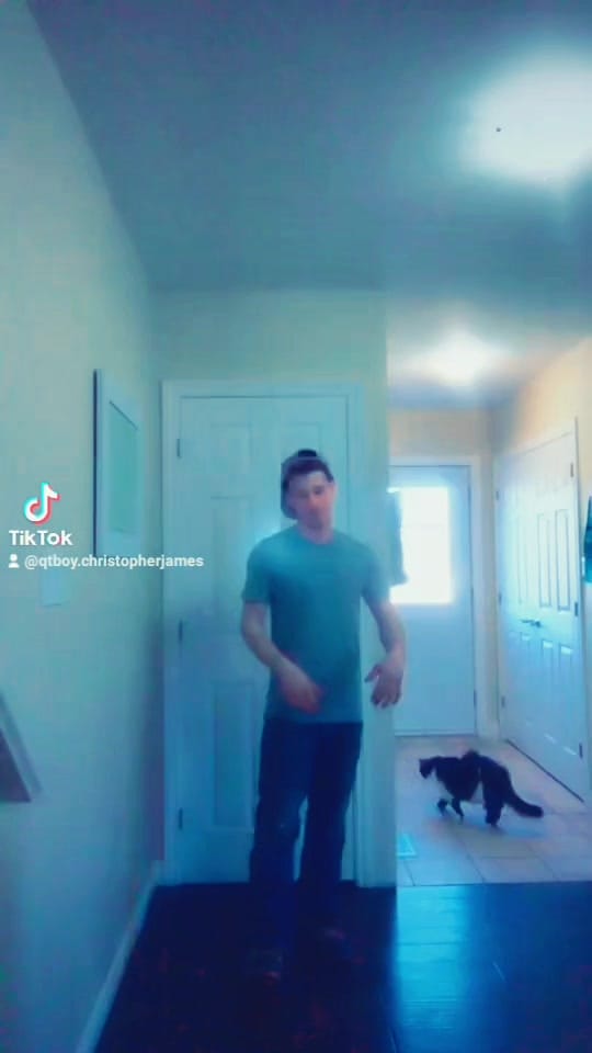 Post 1 by QtboyCJ on TikTok (video)
